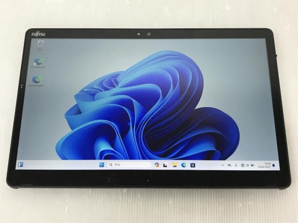 画像1: 富士通 ARROWS Tab Q738/SE (Core i3-7130U 2.7GHz/4GB/SSD 128GB/Wi-Fi/Webカメラ/Windows11 Home/13.3インチ)