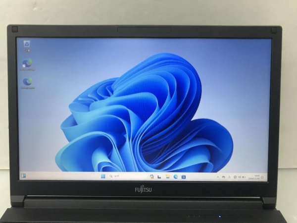 画像2: 富士通 LIFEBOOK A749/A (Core i7-8665U 1.9Ghz/8GB/SSD 256GB/Wi-Fi/DVDマルチ/Windows11 Pro/15.6インチ)