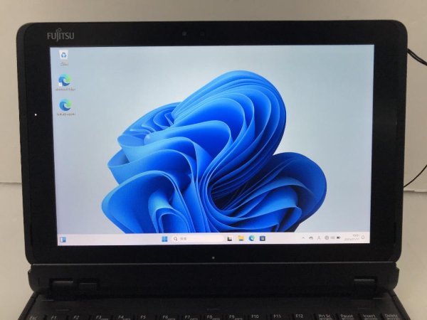 画像2: 富士通 Q509/VE (Celeron N4000 1.1GHz/4GB/128GB/Wi-Fi/Webカメラ/Windows 11 Pro/10.1インチ)