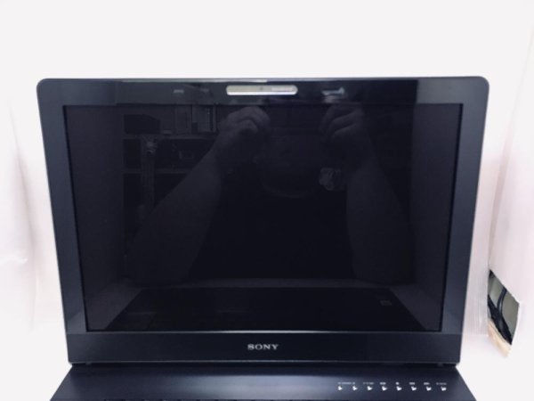画像2: SONY VAIO VGN-AR85S (Core2 Duo T8300 2.4GHz/2GB/250GB/Blu-rayドライブ/Wi-Fi/GeForce 8600 GT/Window7 Pro 64bit/17inch) 希少なWindows7モデル