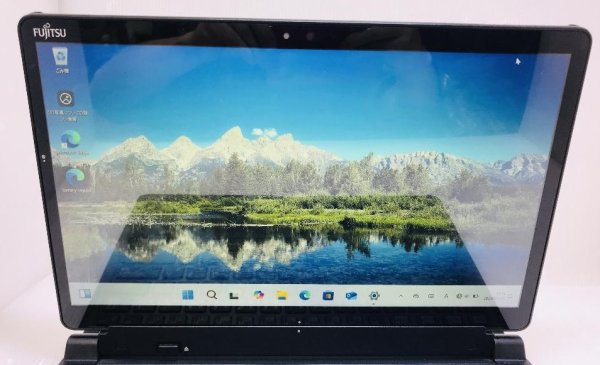 画像2: 富士通 ARROWS Tab Q738/SB (Core i5 8350U 1.7GHz/8GB/128GB/Wi-Fi/Webカメラ/Windows 11 Pro/13.3インチ)