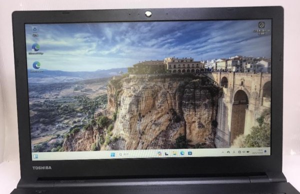 画像2: 東芝 dynabook AZ35/CB (Core i3-7100U 2.4Ghz/8GB/750GB/DVDマルチ/Wi-Fi/Webカメラ/Windows11 Home/15.6インチ)