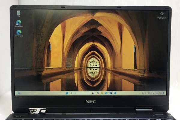 画像2: [B級品]NEC VersaPro VKT13H-4 (Core i5-8200Y 1.3GHz/8GB/SSD 128GB/Wi-Fi/Windows 11 Pro/12.5インチ)