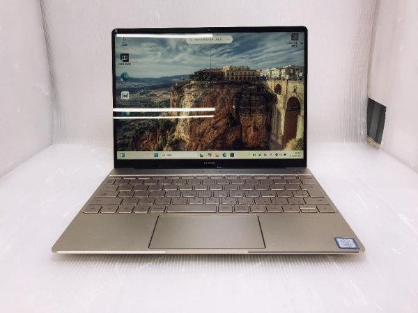画像1: [B級品] HUAWEI Mate Book X (Core i7-7500U 2.7GHz/8GB/SSD 256GB/Wi-Fi/Webカメラ/Windows11 Home/13インチ) (1)
