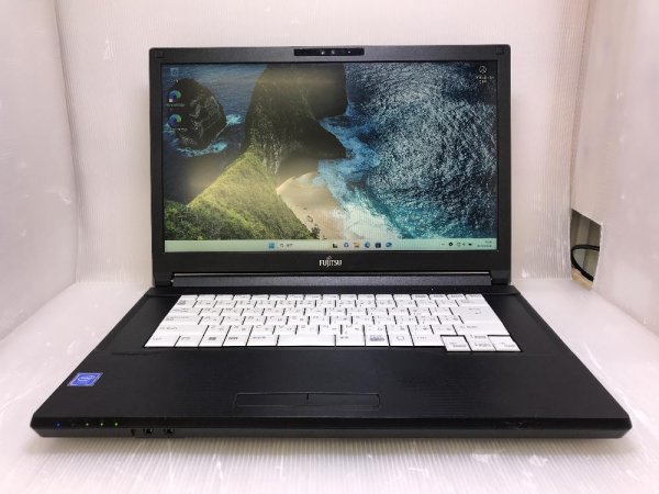 画像1: 富士通 LIFEBOOK A579/B (Celeron-4205U 1.8GHz/8GB/500GB/Webカメラ/Windows11 Pro/15.6インチ) (1)