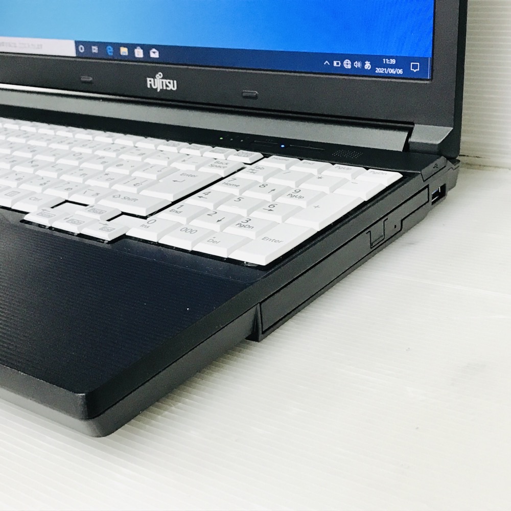 富士通 Lifebook A576/N (Celeron-3855U 1.6GHz/4GB/320GB/DVDマルチ