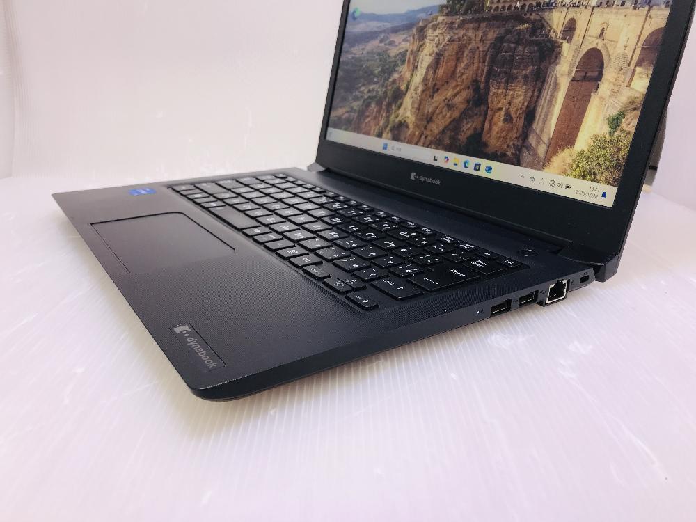 東芝 Dynabook S73/HS (Core i5-1135G7 2.4GHz/8GB/SSD 256GB/Wi