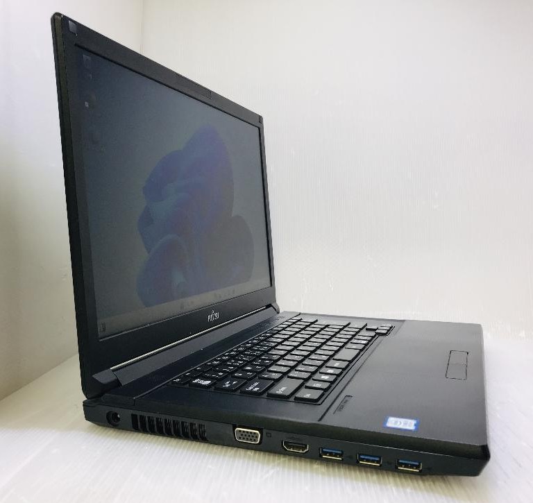 富士通 - LIFEBOOK A579/B Core i5 8265U/8G/SSD240G 富士通 LIFEBOOK A579/B (Core i5-8265U 1.6GHz/8GB/SSD 240GB