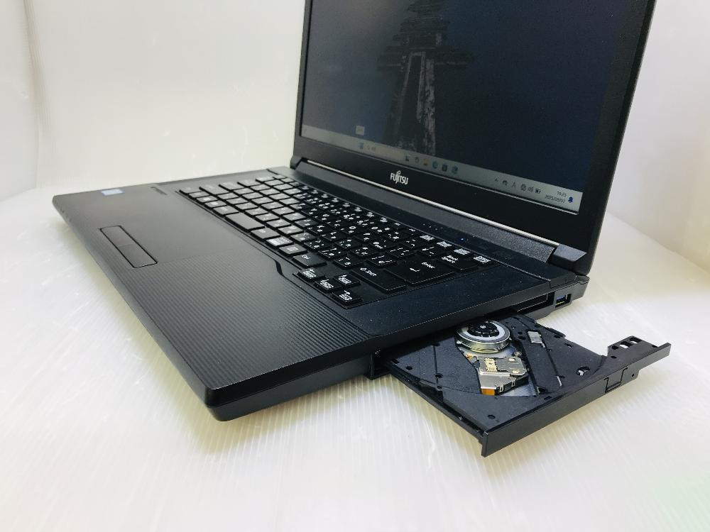 富士通 LIFEBOOK A579/B (Core i5-8265U 1.6GHz/8GB/SSD 256GB